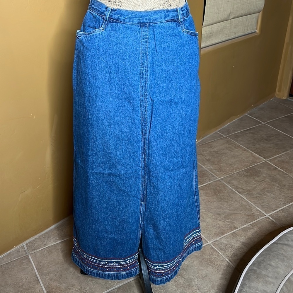 Sun River Clothing Co Vintage Maxi Denim Embroidered Skirt Size Medium